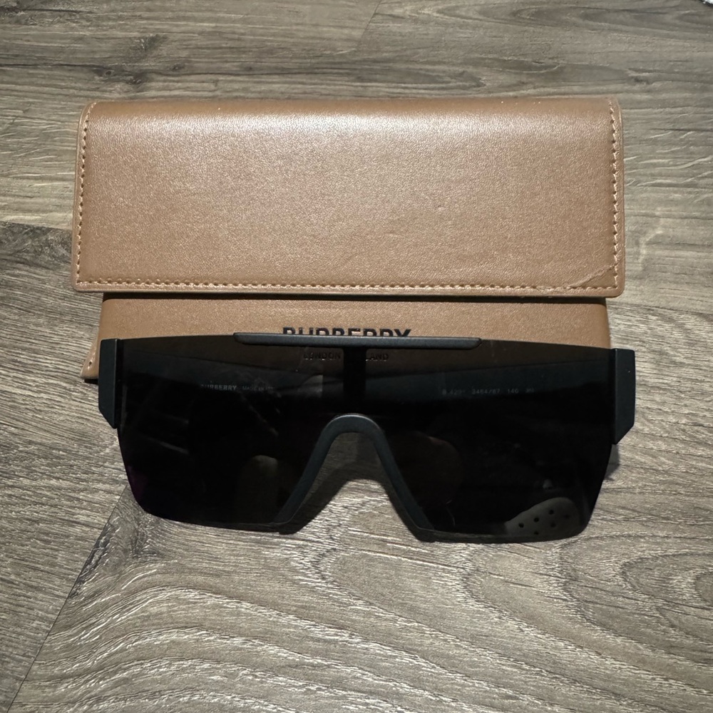 Burberry Black Visor Sunglasses with Brown Case